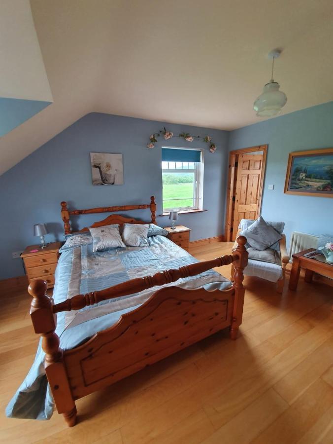 Wild Atlantic Stays Castlemaine Eksteriør bilde